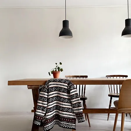 Townhouse In Quiet And Area With Free Parking