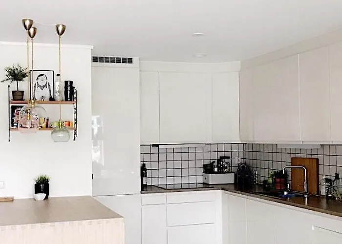 Apartament Townhouse In Quiet And Area With Free Parking *
