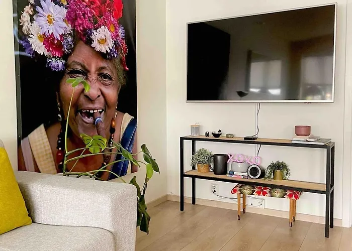 Townhouse In Quiet And Area With Free Parking Apartament *